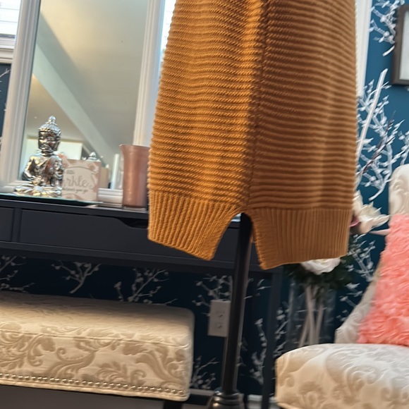 BEAUTIFUL mustard yellow long sweater with a turtleneck size M - Picture 7 of 15